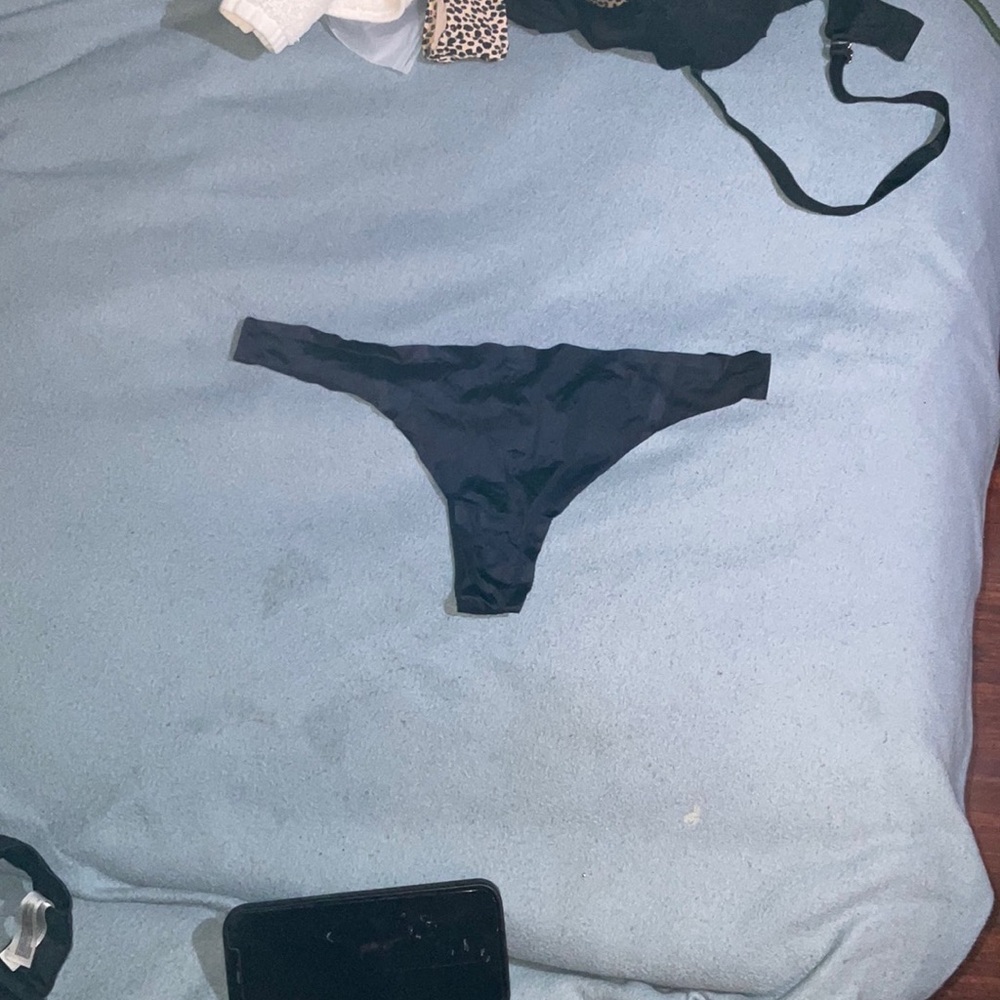 Auden medium size thong undies black